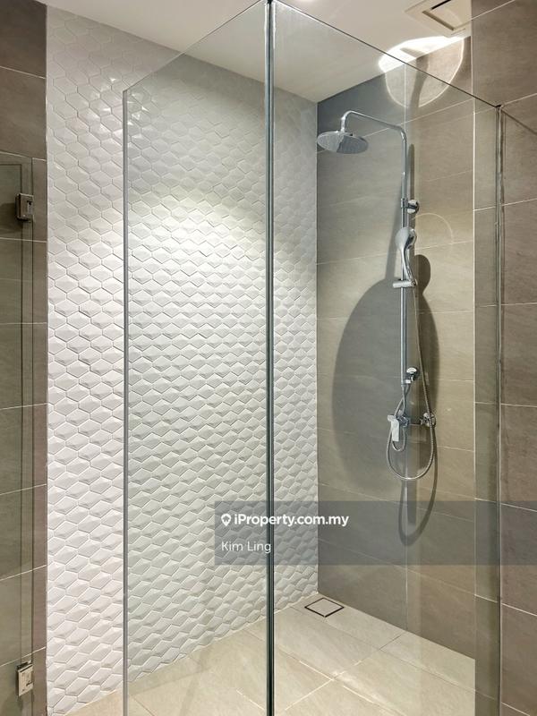 Service Residence for Rent in Quill Residence by Kim Ling - Master Bathroom - iProperty.com.my