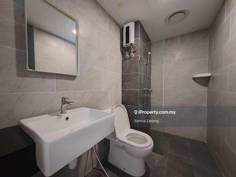 Kediaman Servis untuk Dijual di Emporis oleh Yenna Leong - iProperty.com.my