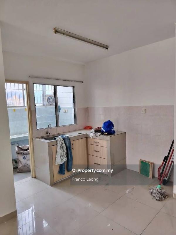 For Rent - Vista Magna