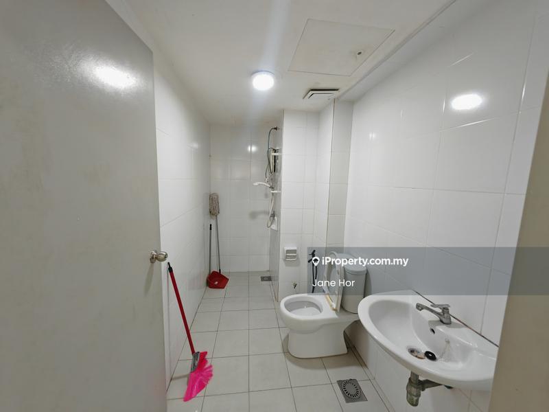 Sofo for Rent in Paragon Cyberjaya, Pangaea, The Paragon, Cyberjaya, Cyberjaya by Jane Hor - Bathroom - iProperty.com.my