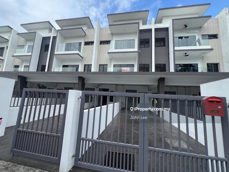 Rumah Bandar untuk Dijual di SALAK TINGGI, Sepang oleh John Lee - iProperty.com.my