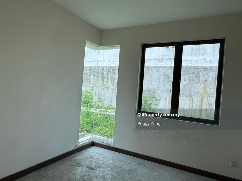 Bungalow House for Sale in Bukit Rahman Putra, Sungai Buloh by Peggy Yong - iProperty.com.my