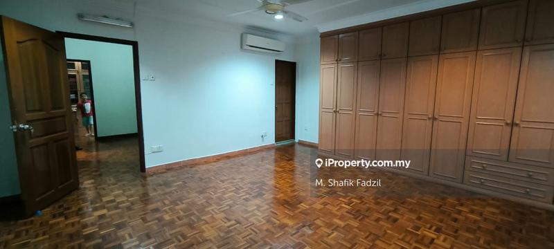 Rumah Teres 2-Tingkat untuk Dijual di Seksyen 1, Bangi oleh M. Shafik Fadzil - iProperty.com.my