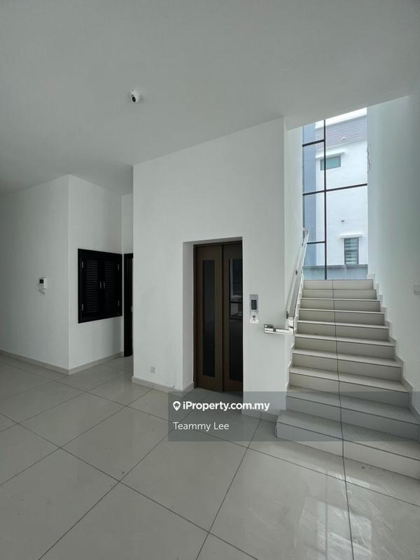 Bungalow House untuk Dijual di Bandar Sungai Long, Selangor oleh Teammy Lee - iProperty.com.my