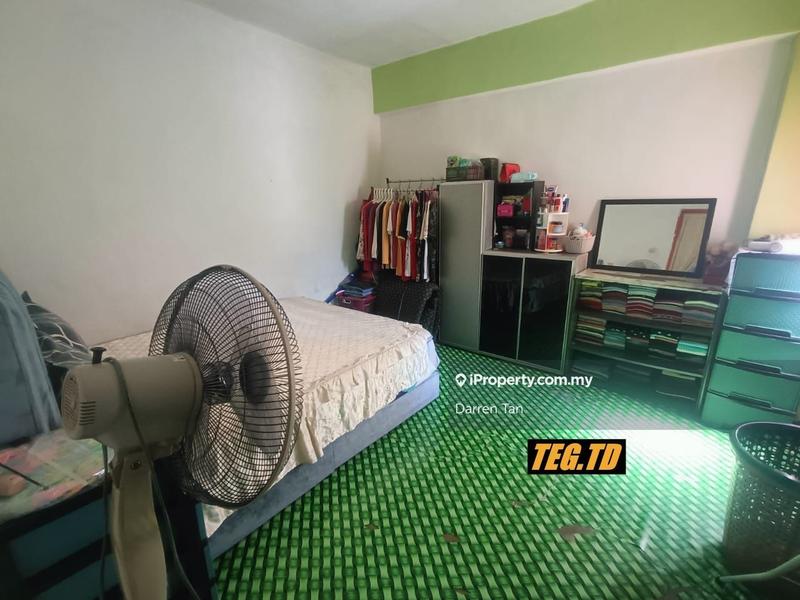 Rumah Flat untuk Dijual di Kelompok Camar oleh Darren Tan - iProperty.com.my