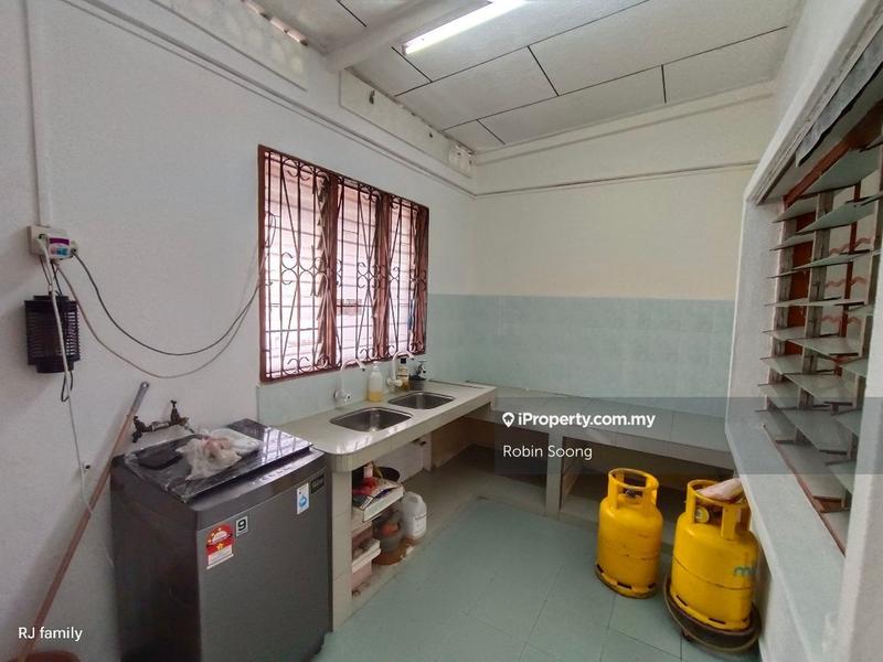 1-storey Terraced House for Sale in Bukit Senjuang, Semabok by Robin Soong - iProperty.com.my