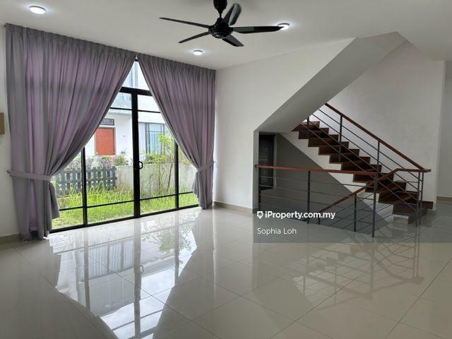 3-storey Terraced House untuk Dijual di Sunway Eastwood, Seri Kembangan oleh Sophia Loh - iProperty.com.my
