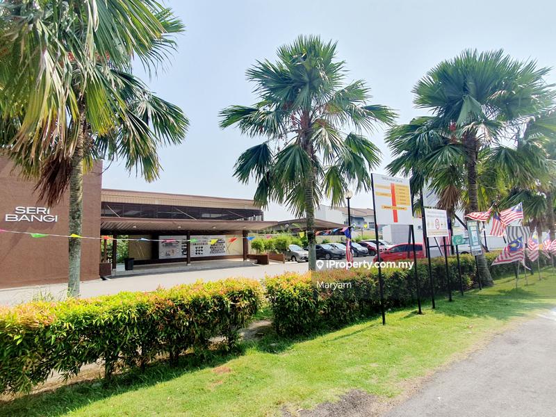 Rumah Berangkai 2 Tingkat untuk Dijual di Seri Bangi, Bangi oleh Maryam - iProperty.com.my