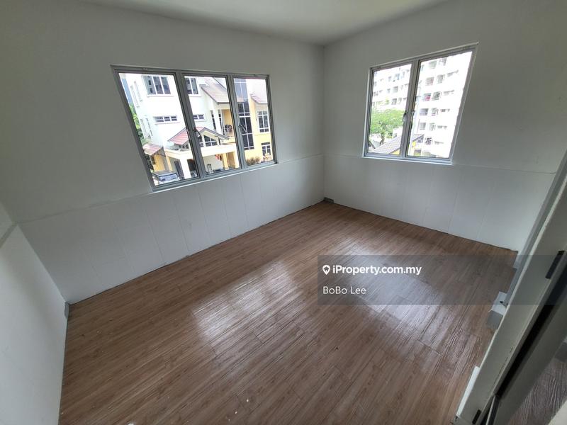 Semi-Detached House for Sale in Taman Overseas Union (Taman Oug), Jalan Klang Lama (Old Klang Road) by BoBo Lee - iProperty.com.my