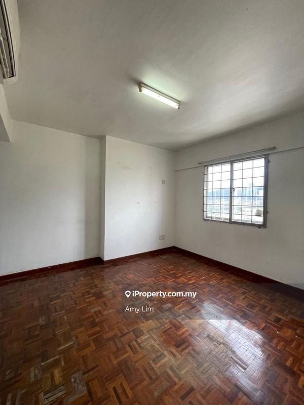 For Sale - Avenue Court