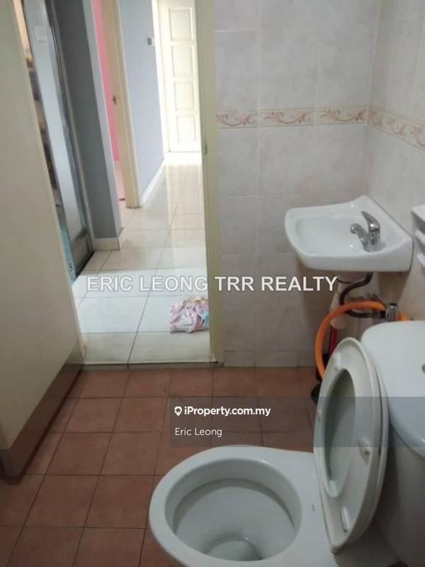 Townhouse for Sale in Taman Lagenda Mas, Cheras by Eric Leong - iProperty.com.my