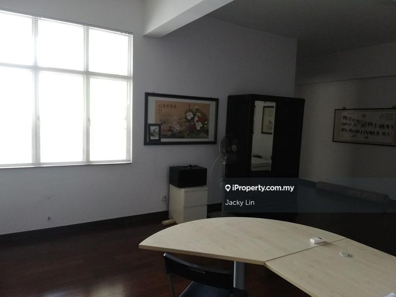 Kediaman Servis untuk Dijual di Subang Olives Residence oleh Jacky Lin - iProperty.com.my