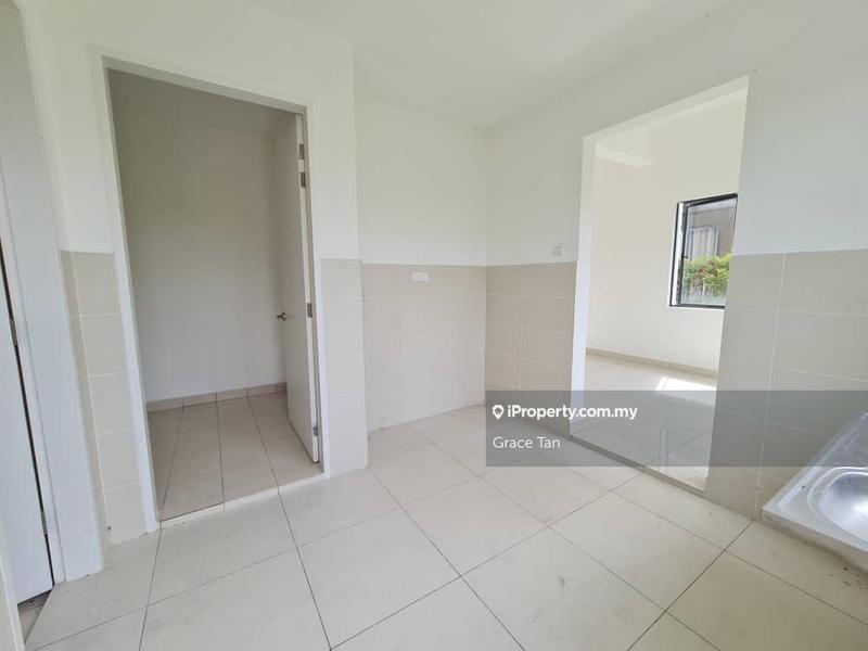 Semi-Detached House for Sale in Semenyih, Selangor by Grace Tan - iProperty.com.my