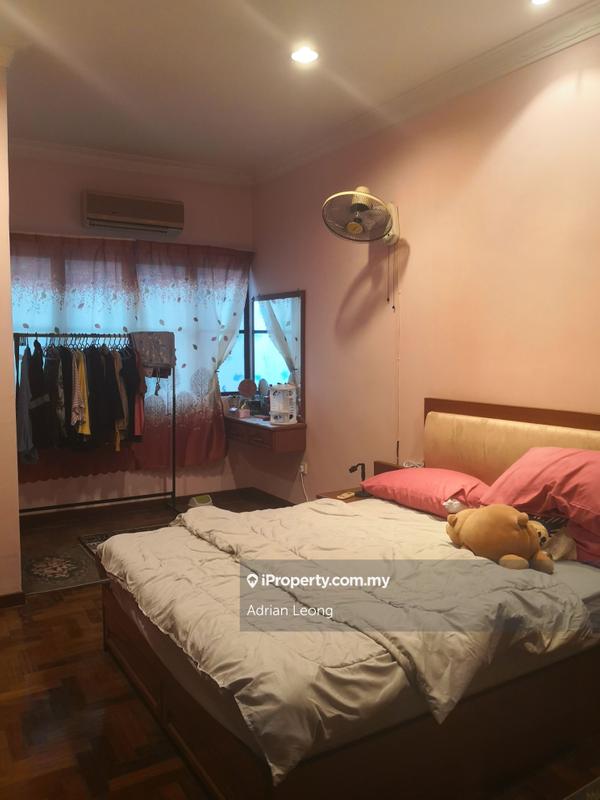 Rumah Berkembar untuk Dijual di Taman Lestari Perdana, Seri Kembangan oleh Adrian Leong - iProperty.com.my