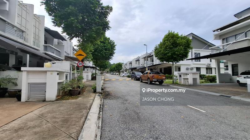 Rumah Berangkai 2 Tingkat untuk Dijual di LakeClub Parkhome, Rawang oleh JASON CHONG - iProperty.com.my