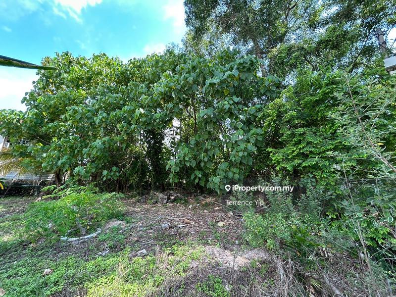 Bungalow Land for Sale in Bandar Country Homes, Rawang by Terrence Yip - iProperty.com.my