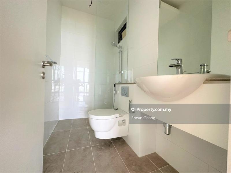 Service Residence for Sale in Senada Residence @ KLGCC Resort by Shean Chang - iProperty.com.my