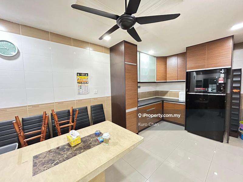 Rumah Teres 2-Tingkat untuk Dijual di Putra Heights, Subang Jaya oleh Kuro Chan - iProperty.com.my