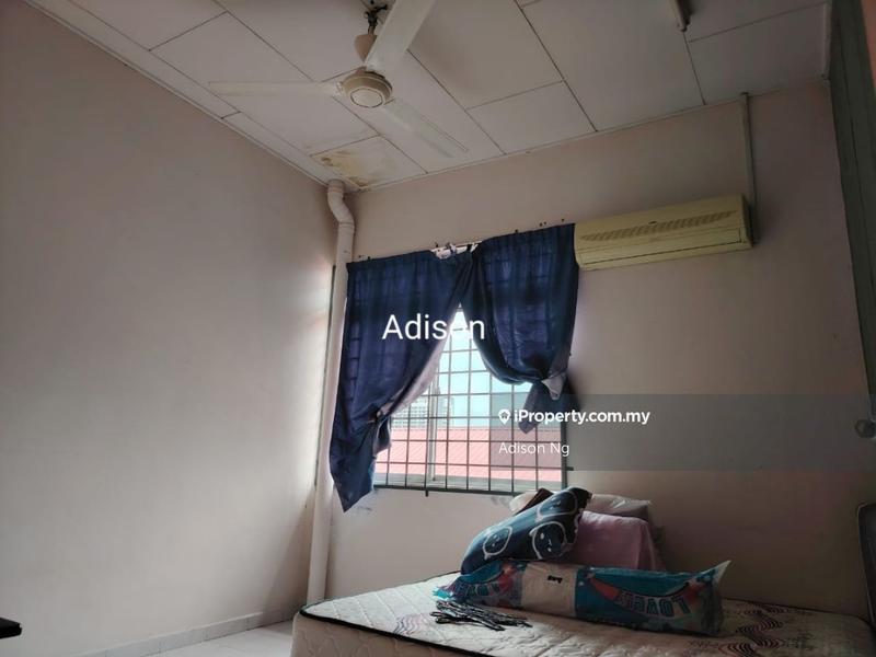 Apartment for Sale in Apartment Parameswara by Adison Ng - iProperty.com.my