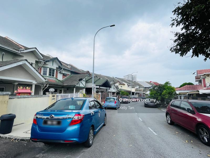 Rumah Teres 2-Tingkat untuk Dijual di Bandar Tun Hussein Onn, Cheras oleh Kelly Tan - iProperty.com.my