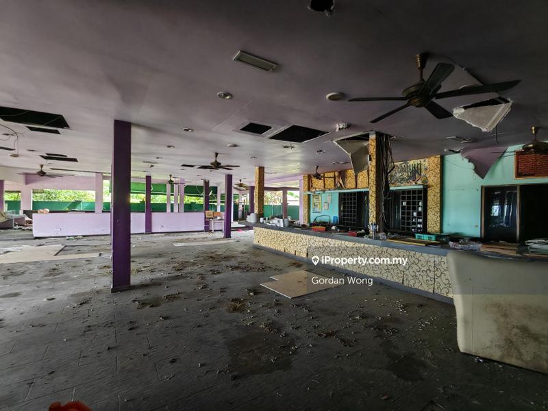 Bungalow House for Sale in Bandar Country Homes, Rawang by Gordan Wong - iProperty.com.my