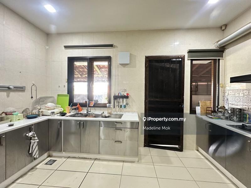 Bungalow House untuk Dijual di Damansara Idaman, Petaling Jaya oleh Madeline Mok - iProperty.com.my