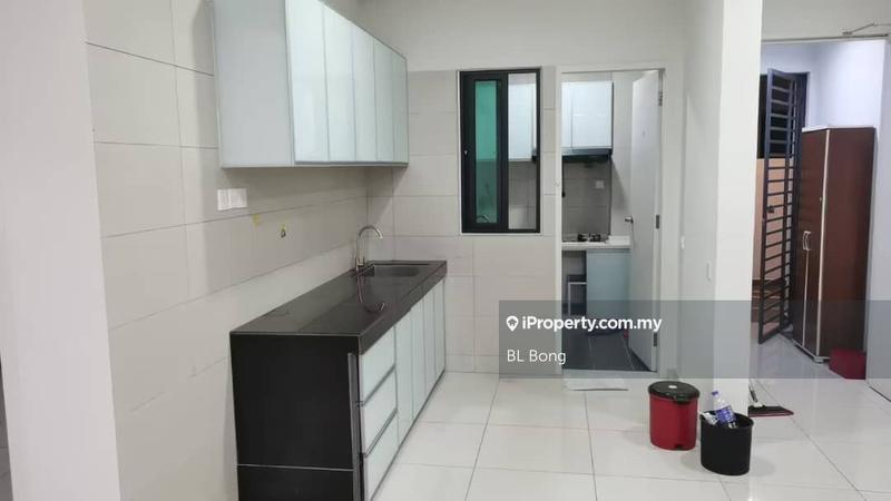 Service Residence for Sale in Ong Kim Wee Residence by BL Bong - iProperty.com.my