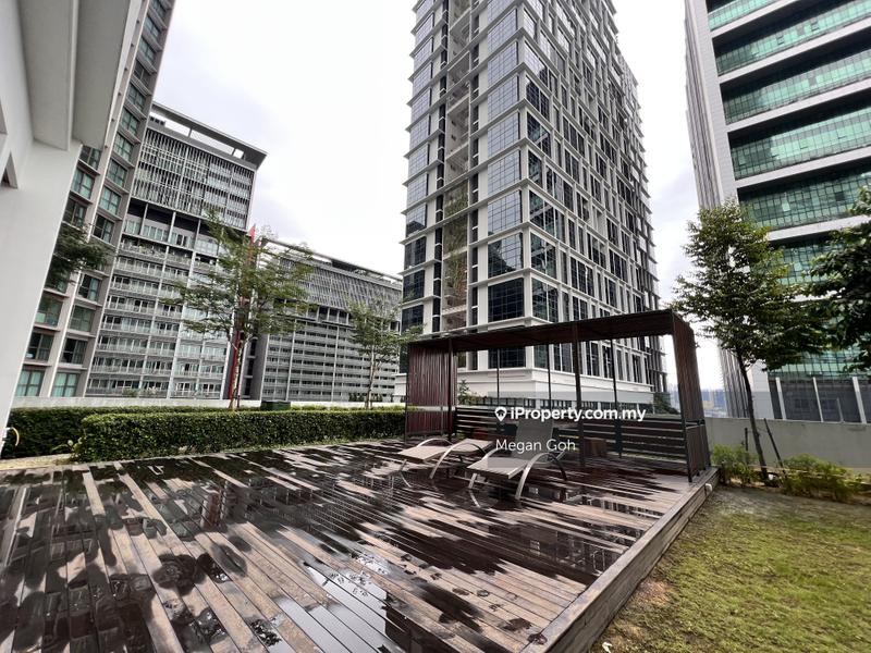 For Rent - 10 Stonor