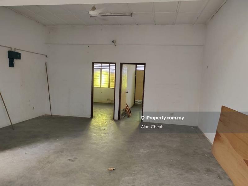 Kilang Teres untuk Dijual di Taman Sri Serdang, Seri Kembangan oleh Alan Cheah - iProperty.com.my