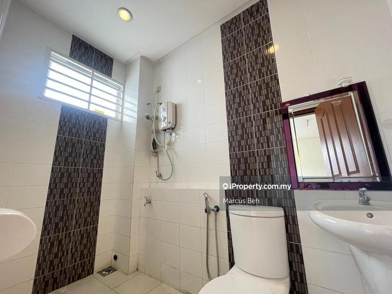 Rumah Berkembar untuk Dijual di Bandar Seri Putra, Bangi oleh Marcus Beh - iProperty.com.my
