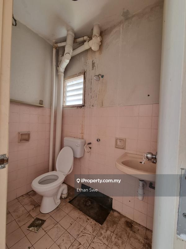 Apartment for Sale in Desa View Towers by Ethan Swe - iProperty.com.my