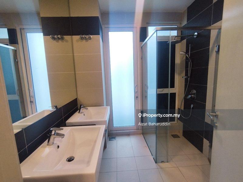 Rumah Berkembar untuk Dijual di Bukit Kerinchi, Pantai oleh Aizat Baharuddin - iProperty.com.my