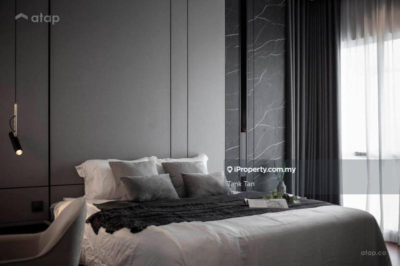 Rumah Berkembar untuk Dijual di 32x70 Gated &Guarded 0%D/P Lakeview 5min to Cyber, Cyberjaya oleh Tank Tan - iProperty.com.my