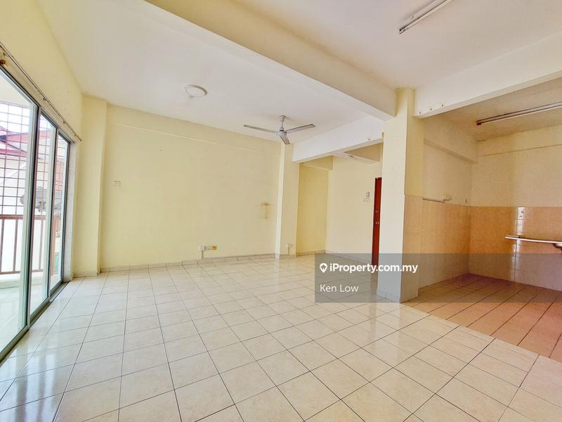 For Sale - Selesa I Resort Apartment (Pangsapuri Damai Mewah B)