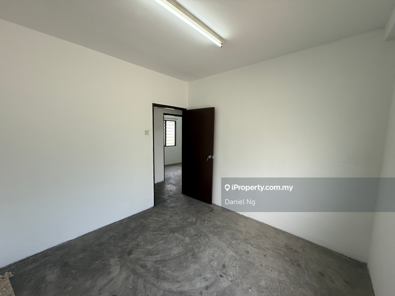 Apartment for Sale in Putra Permai Block B by Daniel Ng - iProperty.com.my