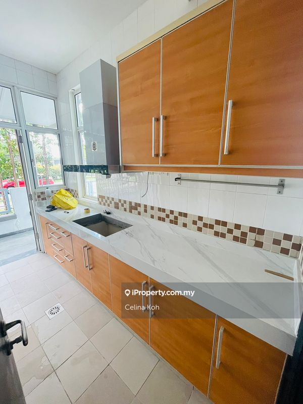 3-storey Terraced House for Sale in Valencia, Sungai Buloh by Celina Koh - iProperty.com.my