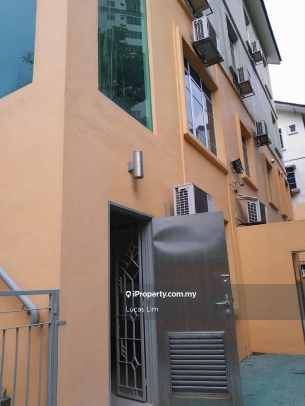 Bungalow House for Sale in Taman Gembira, Klang by Lucas Lim - iProperty.com.my