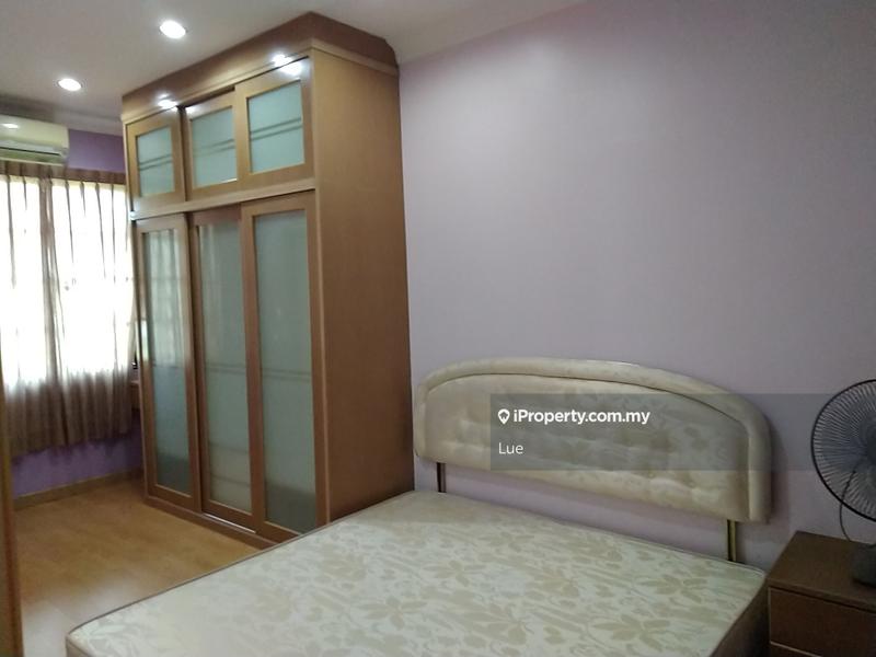 Rumah Teres 2.5-Tingkat untuk Dijual di Taman Sri Pelabuhan, Opposite MBO Klang, Klang oleh Lue - iProperty.com.my