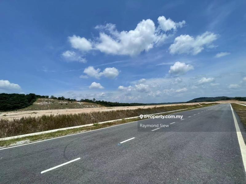 For Sale - Selayang 1.5 acre Industrial Land For Sale ( Freehold )