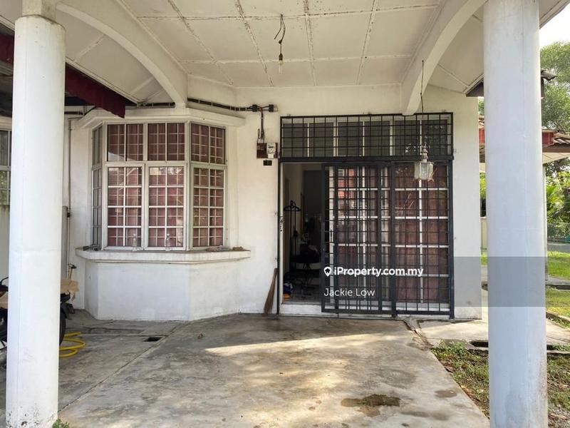 1-storey Terraced House for Sale in Taman Perindustrian Berjaya, Shah Alam by Jackie Low - iProperty.com.my