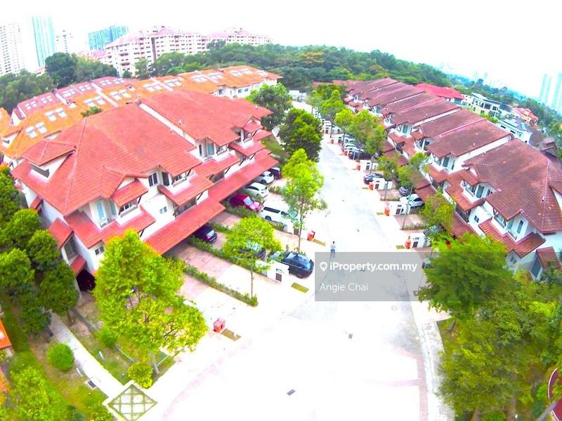 Townhouse for Sale in Sunway Damansara, Kota Damansara by Angie Chai - iProperty.com.my