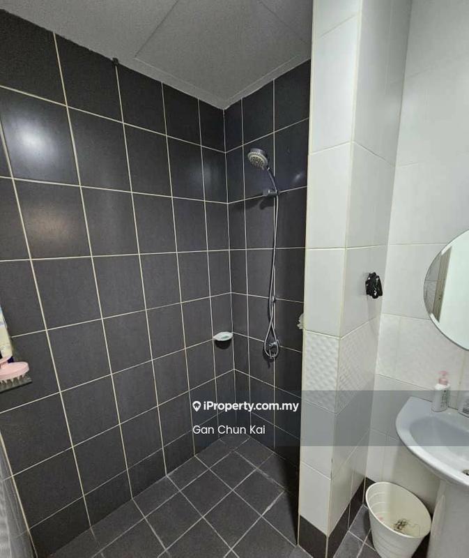 Condominium for Rent in 10 Island Resort by Gan Chun Kai - Bathroom - iProperty.com.my