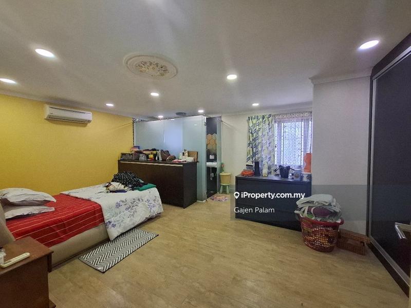 Rumah Berangkai 2 Tingkat untuk Dijual di Batu 9, Cheras oleh Gajen Palam - iProperty.com.my
