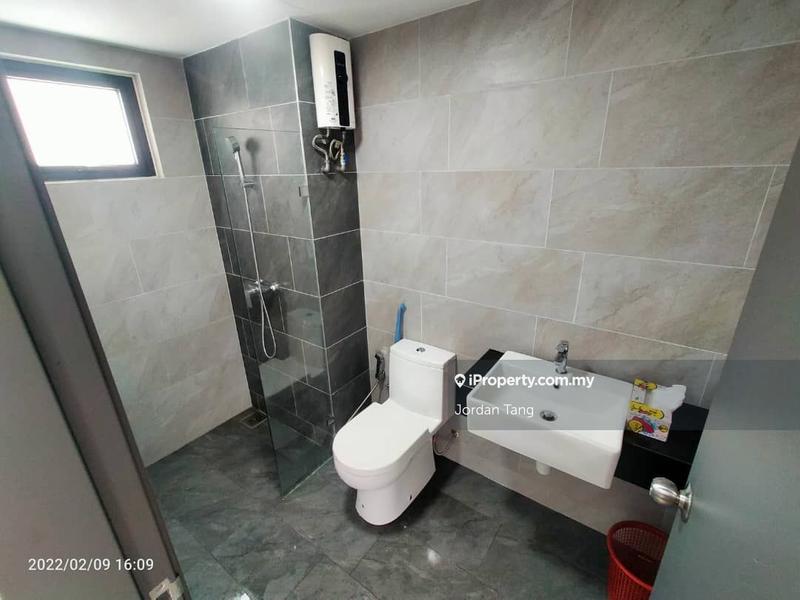 Residensi Servis untuk Disewa di Emporis oleh Jordan Tang - iProperty.com.my