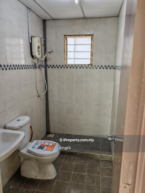 Condominium for Sale in Sierra Residency by OngKK - Bathroom - iProperty.com.my