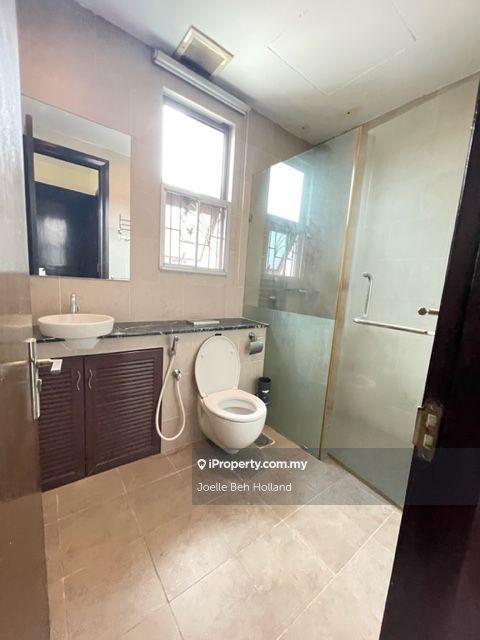 Rumah Berkembar untuk Dijual di Mont Kiara, Kuala Lumpur oleh Joelle Beh Holland - iProperty.com.my