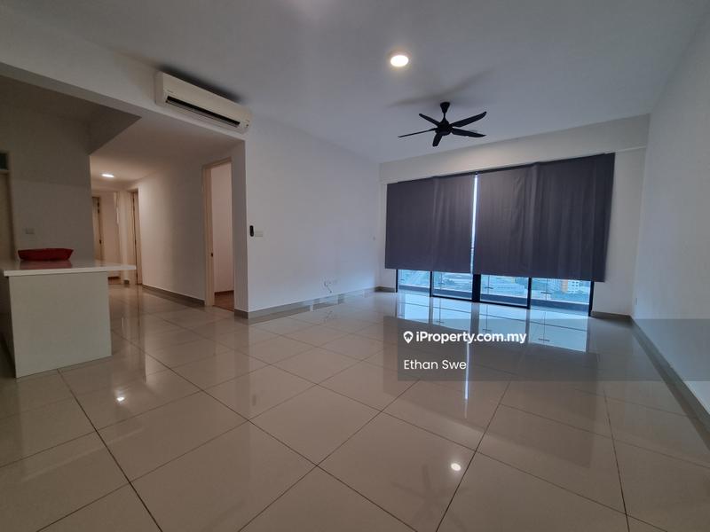 Service Residence untuk Dijual di East Parc @ Manjalara oleh Ethan Swe - Living Room - iProperty.com.my