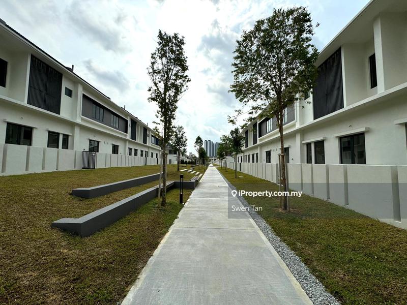 Rumah Teres 2-Tingkat untuk Dijual di Bandar Tropicana Aman, Telok Panglima Garang oleh Swen Tan - iProperty.com.my