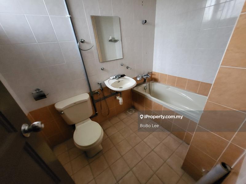 3-storey Terraced House for Sale in Taman Overseas Union (Taman Oug), Jalan Klang Lama (Old Klang Road) by BoBo Lee - iProperty.com.my