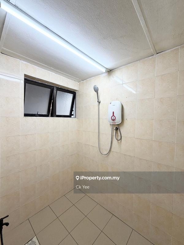 Condominium for Rent in Vista Komanwel B by Ck Yee - iProperty.com.my